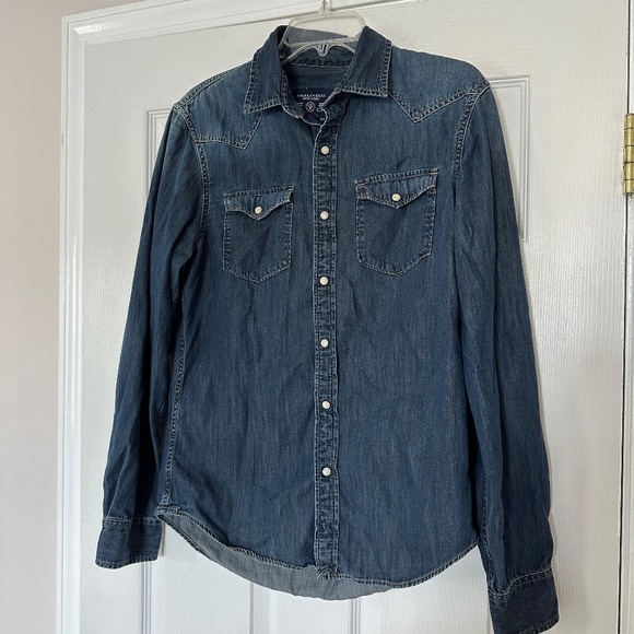 American Eagle Outfitters Other - Men's American Eagle Button Down Chambray Shirt S
